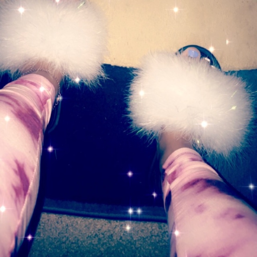 HANDMADE colored fur slides... NO RETURNS